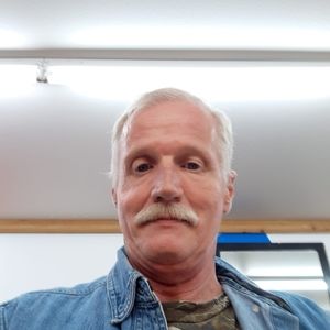 Meet your Posher, Buddy